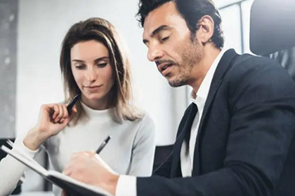 起诉他人欠款所需费用是多少？